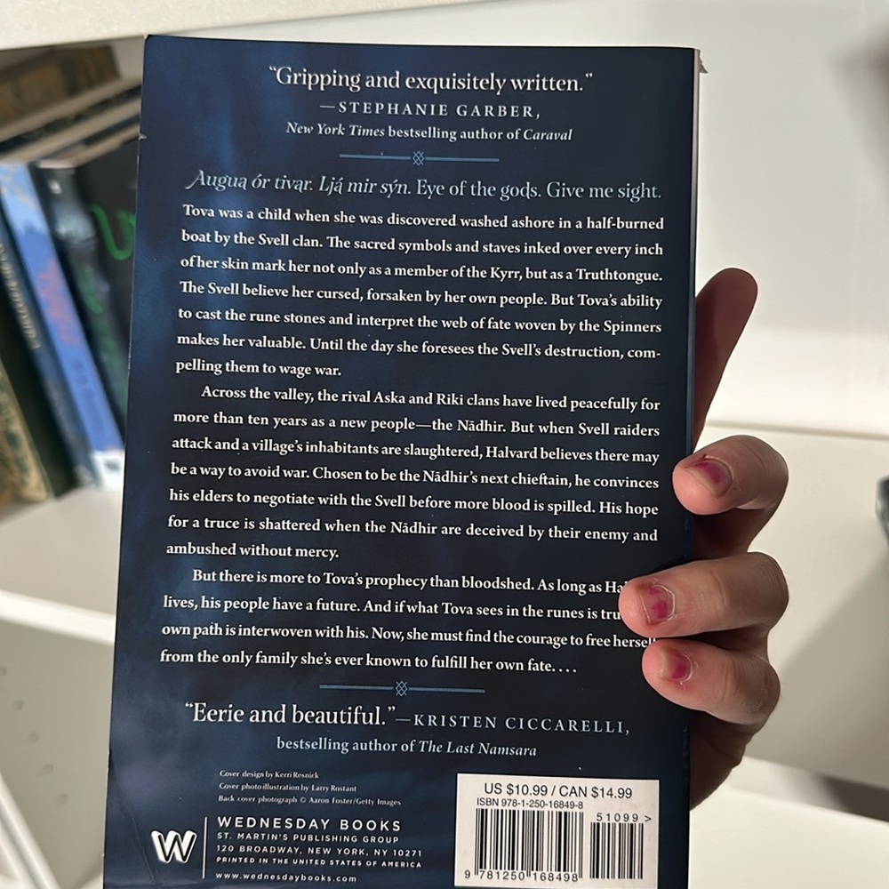Books - Picture 5 of 5